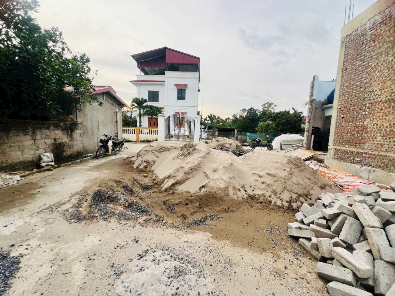 CHỦ GỬI 2 LÔ F0 – GIÁ CHỈ NHỈNH TỶ - Ảnh chính