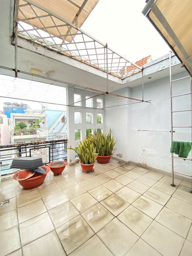 NHÀ ĐẸP - GẦN ST LOTTE NG.V.LƯỢNG & QUANG TRUNG GV - HXH VÀO NHÀ - 80M² - 4 TẦNG LẦU CHỈ 7.X TỶ - Ảnh 8