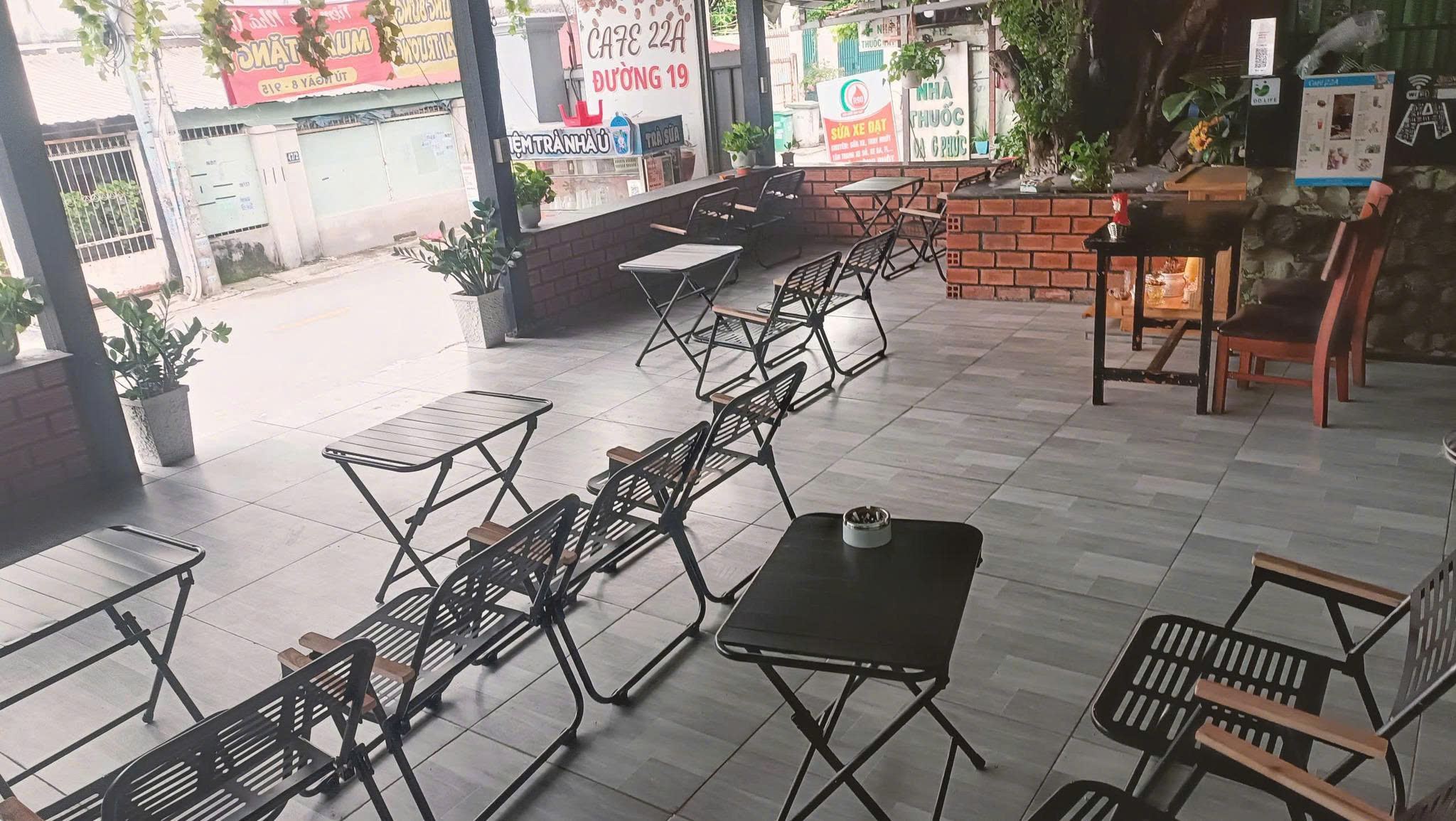 CẦN SANG NHƯỢNG QUÁN CAFE + 2 KIOT KINH DOANH (TỔNG DIỆN TÍCH ~120M2) – KHU VỰC GẦN CẦU BÌNH LỢI, - Ảnh 2