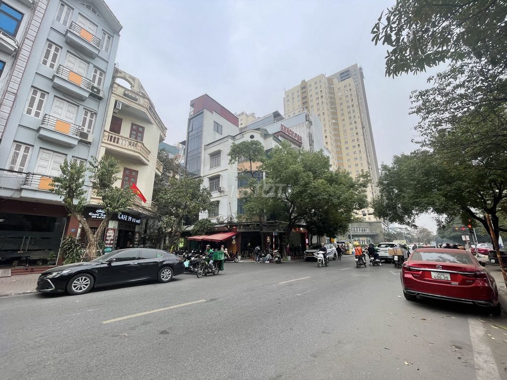 Siêu phẩm Trung Hòa – Cầu Giấy: 68m2, gần Big C, ô tô vào nhà – Mức giá không tưởng chỉ nhỉnh chục - Ảnh 2