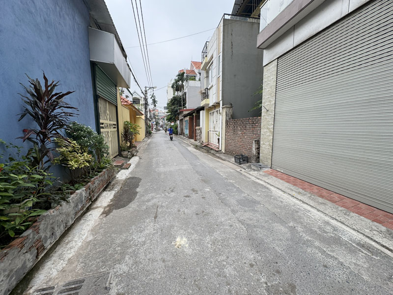 Đất Đẹp Kẻ Tạnh, Giang Biên 43,7m2 - Ô Tô vào, bên hông có khe thoáng, sát chợ & trường học - Ảnh chính