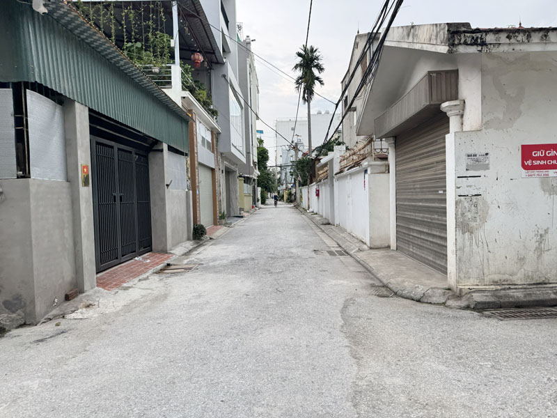 Đất Đẹp Kẻ Tạnh, Giang Biên 43,7m2 - Ô Tô vào, bên hông có khe thoáng, sát chợ & trường học - Ảnh 1