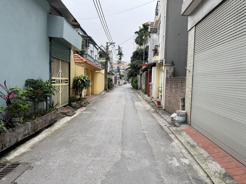 Đất Đẹp Kẻ Tạnh, Giang Biên 43,7m2 - Ô Tô vào, bên hông có khe thoáng, sát chợ & trường học - Ảnh 2
