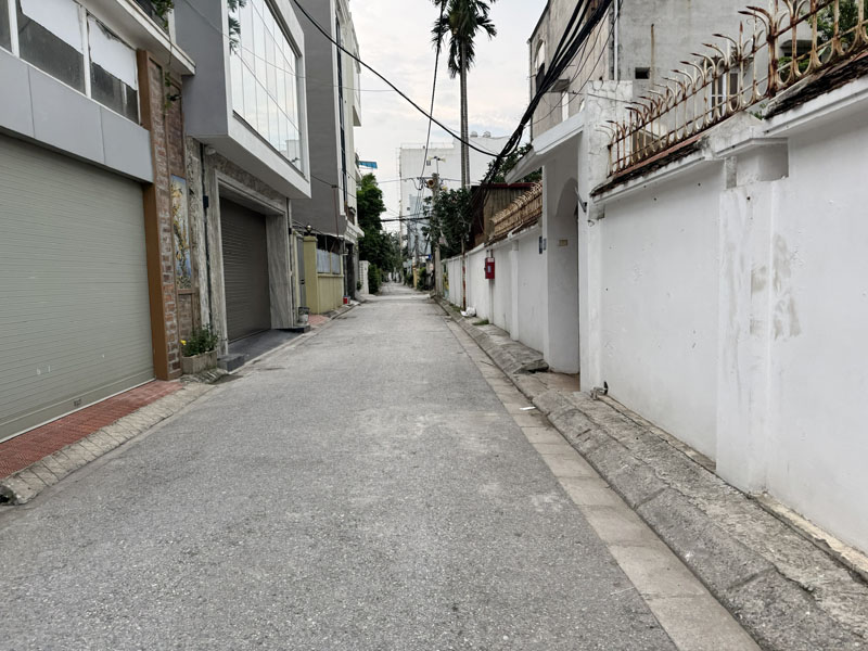 Đất Đẹp Kẻ Tạnh, Giang Biên 43,7m2 - Ô Tô vào, bên hông có khe thoáng, sát chợ & trường học - Ảnh 3