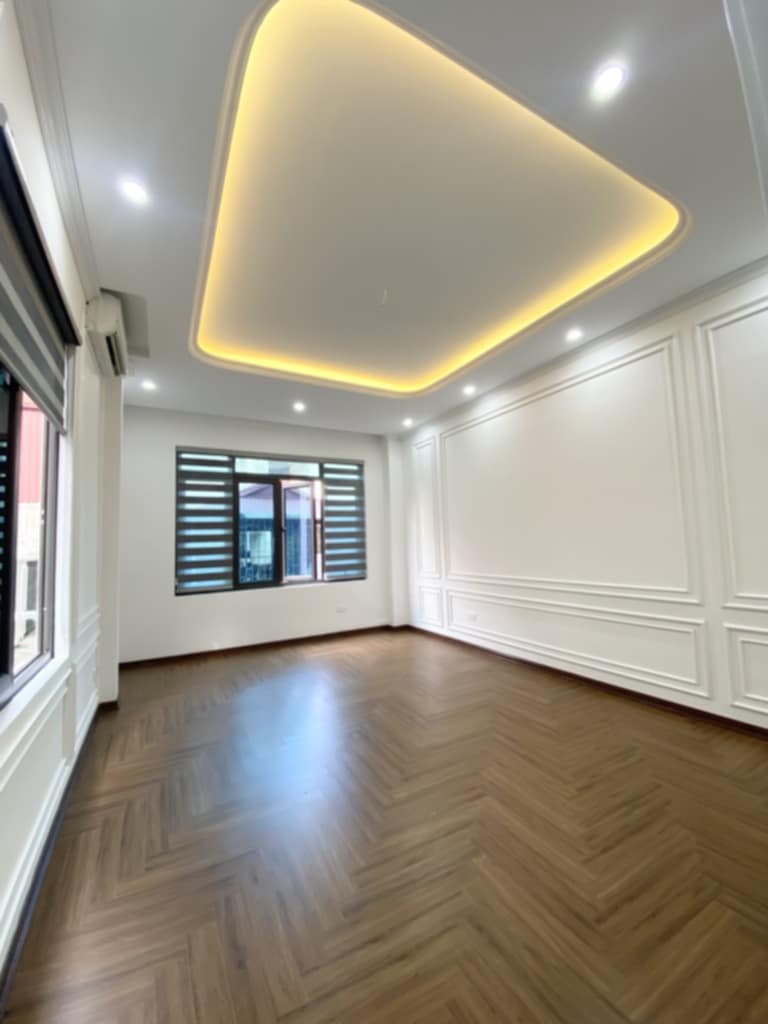 BÁN NHÀ PHỐ LÁNG TRUNG - LÔ GÓC THOÁNG SÁNG - NHÀ MỚI - TẶNG FULL NỘI THẤT - Ảnh chính