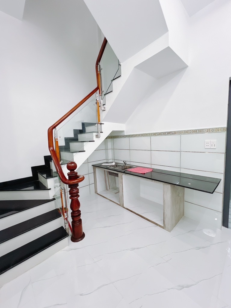 CHỦ THIỆN CHÍ BÁN NHÀ KHU PHÂN LÔ ĐƯỜNG SỐ ĐOÀN VĂN BƠ-CHỈ VÀI BƯỚC CÓ XE HƠI CẢ 2 HƯỚNG VĨNH KHÁNH - Ảnh 3