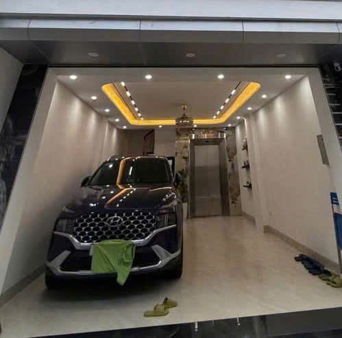 NHÀ ĐẸP DÂN XÂY LÕI TRUNG TÂM NGỌC THỤY 50M, 6T, MT5M, SÁT PHỐ, GARA, Ô TÔ, THANG MÁY. - Ảnh chính