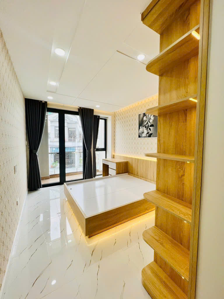 Bán nhà mặt tiền Nguyễn Duy Cung, Gò Vấp – 5 tầng – tiện ở và làm văn phòng – chỉ 8 tỷ nhỉnh - Ảnh 2