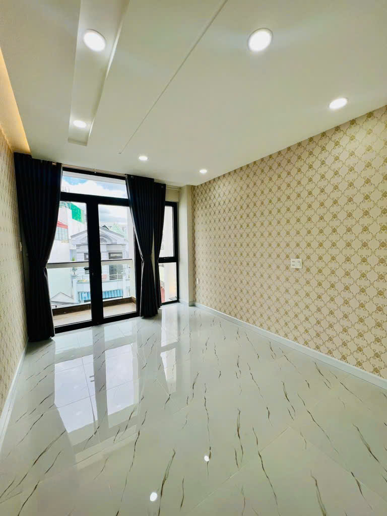 Bán nhà mặt tiền Nguyễn Duy Cung, Gò Vấp – 5 tầng – tiện ở và làm văn phòng – chỉ 8 tỷ nhỉnh - Ảnh 1