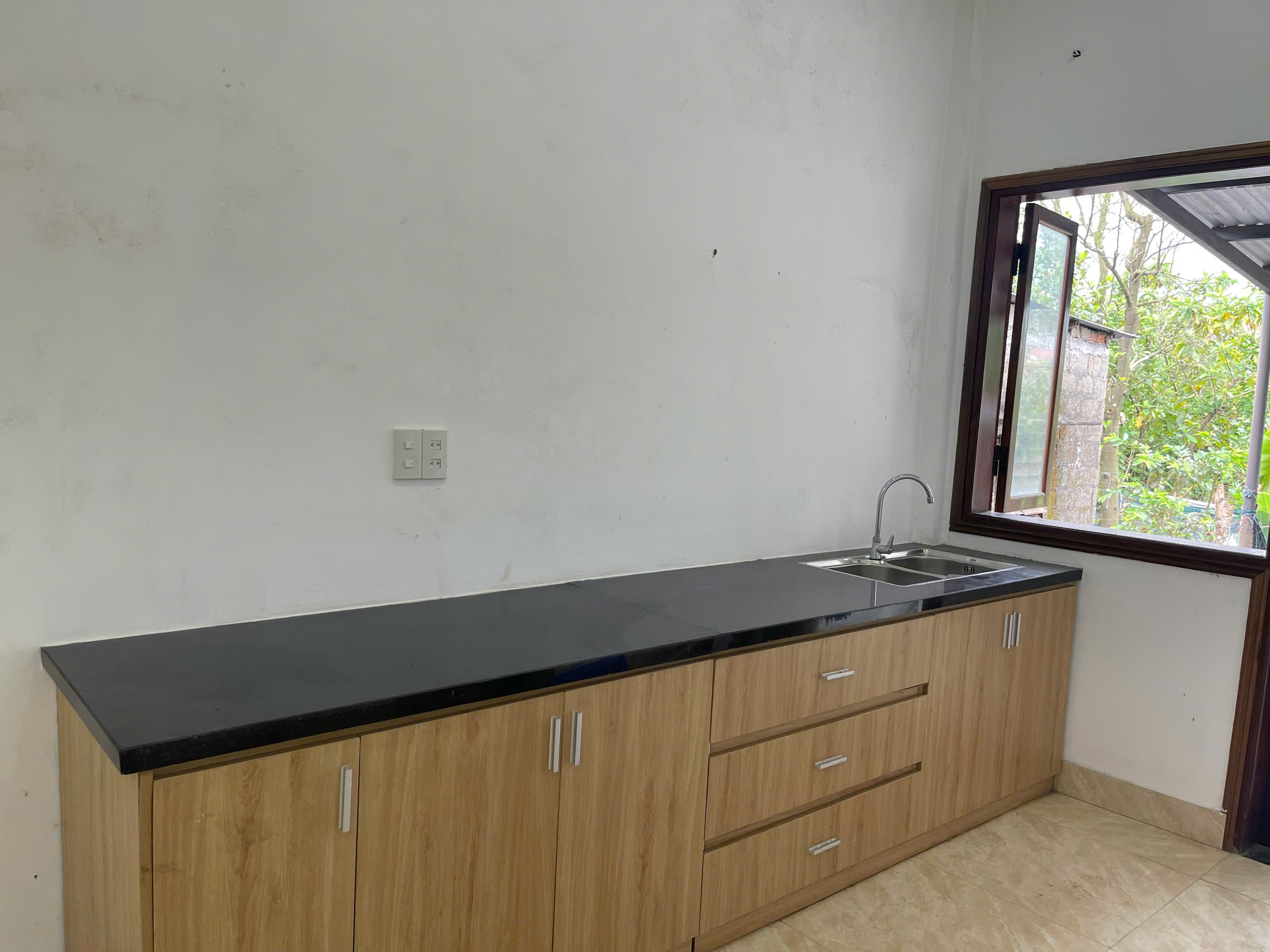 BÁN NHÀ - Mặt tiền 139m2, 4 phòng ngủ, đường tăng bạt hổ, quận phú xuân - Ảnh chính
