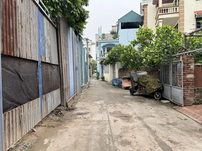 Cần bán 65,7m2 đất đầu đường Hạ Trại, Cự Khối. Đường thông ô tô, ngay gần hồ điều hòa - Ảnh 2