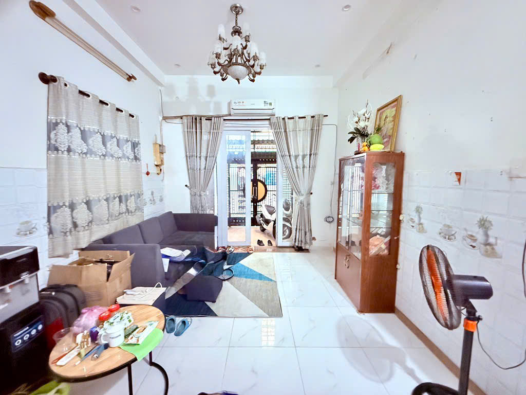 NHÀ SÁT BÌNH THẠNH-HẠ 300 TRIỆU- HXH- NHÀ MỚI Ở NGAY - Ảnh 1