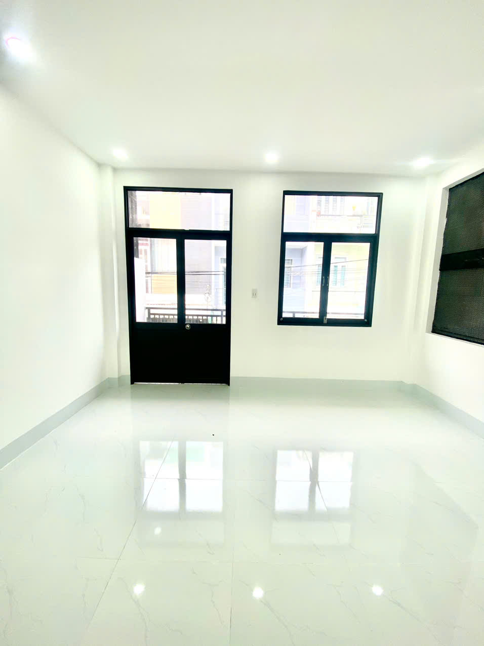 Bán nhà 3 tầng, 52m², 3PN, 3WC, Q.9, 4.75  tỷ, sổ hồng - Ảnh 3