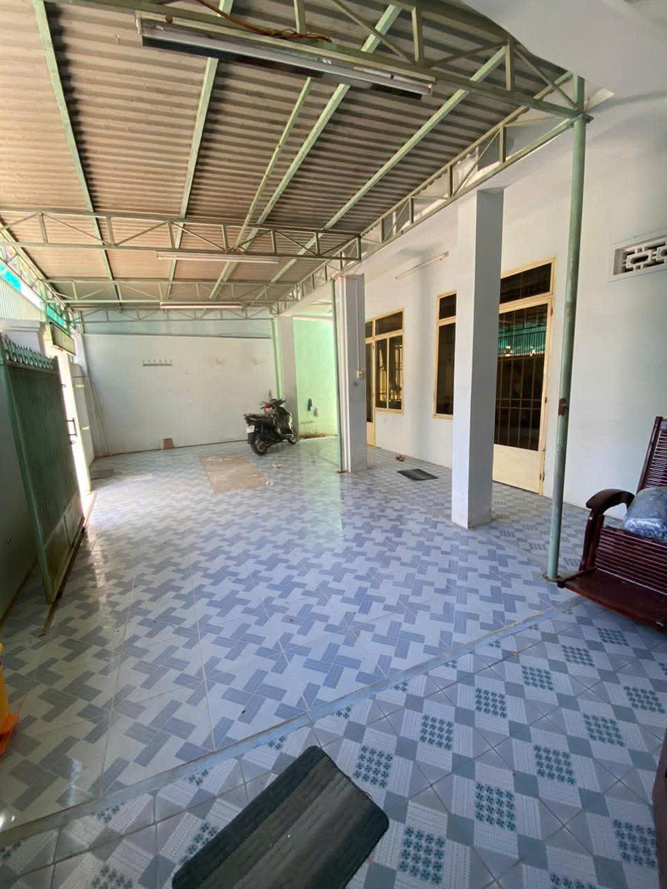 Bán đất tặng kèm nhà ở gần đường 2/4 khu AT Vĩnh Hải , Nha Trang <br>Giá 3 tỷ 640 triệu<br>Giá : 3 tỷ - Ảnh chính