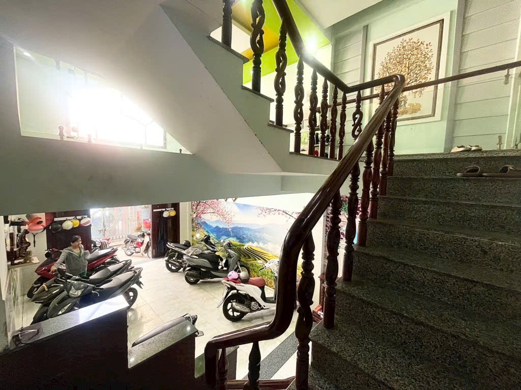 SIÊU PHẨM QUANG TRUNG GV - HẺM XE HƠI - 80M² (4.6x17) VUÔNG A4 - 5 TẦNG - DÒNG TIỀN 35 TRIỆU/THÁNG - HƠN 8 TỶ - Ảnh 3