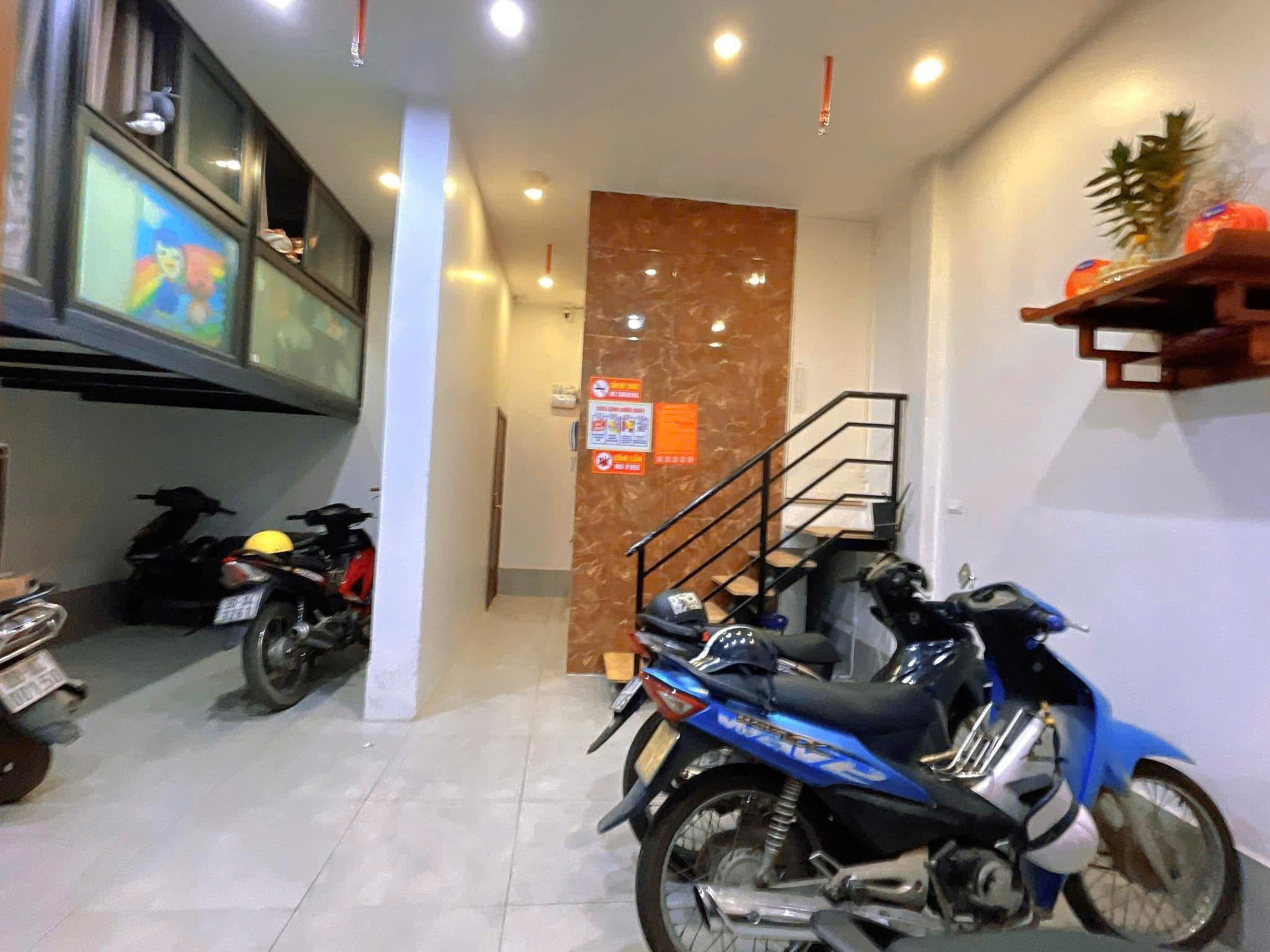 PL XUÂN THUỶ KINH DOANH, Ô TÔ ĐỖ CỬA. NGÕ THÔNG 42m2 7 tầng mt 5.9m Giá 15 tỷ - Ảnh 1