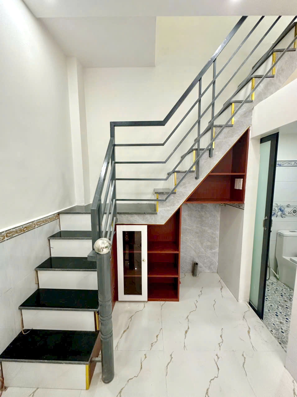 Bán Nhà khu VIP P8 Q8. Cách mặt tiền 211 Ba Đình 20m và 152 Hưng Phú 70m - Ảnh 3
