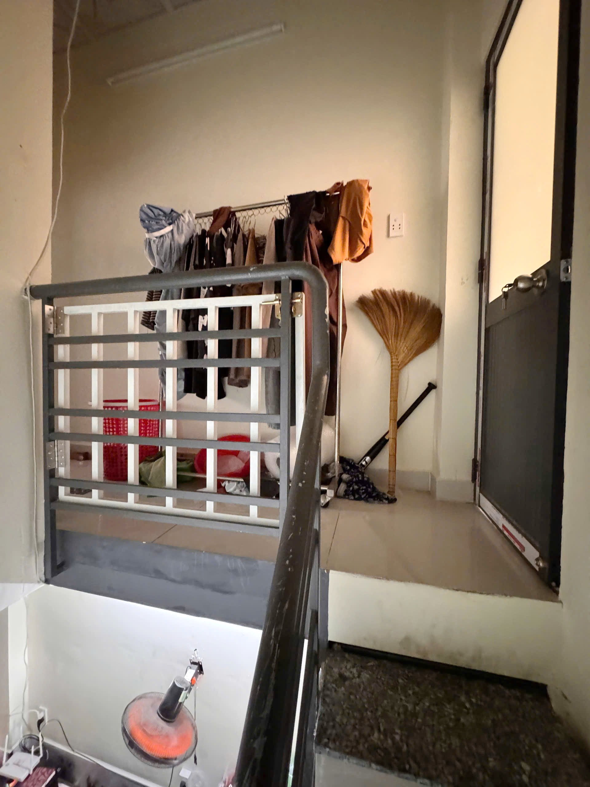 Nhà 2 tầng hẻm 311 Liên Tỉnh 5 (Quốc Lộ 50) Phường 5 Q8. Giá: 3.2 tỷ - Ảnh 1