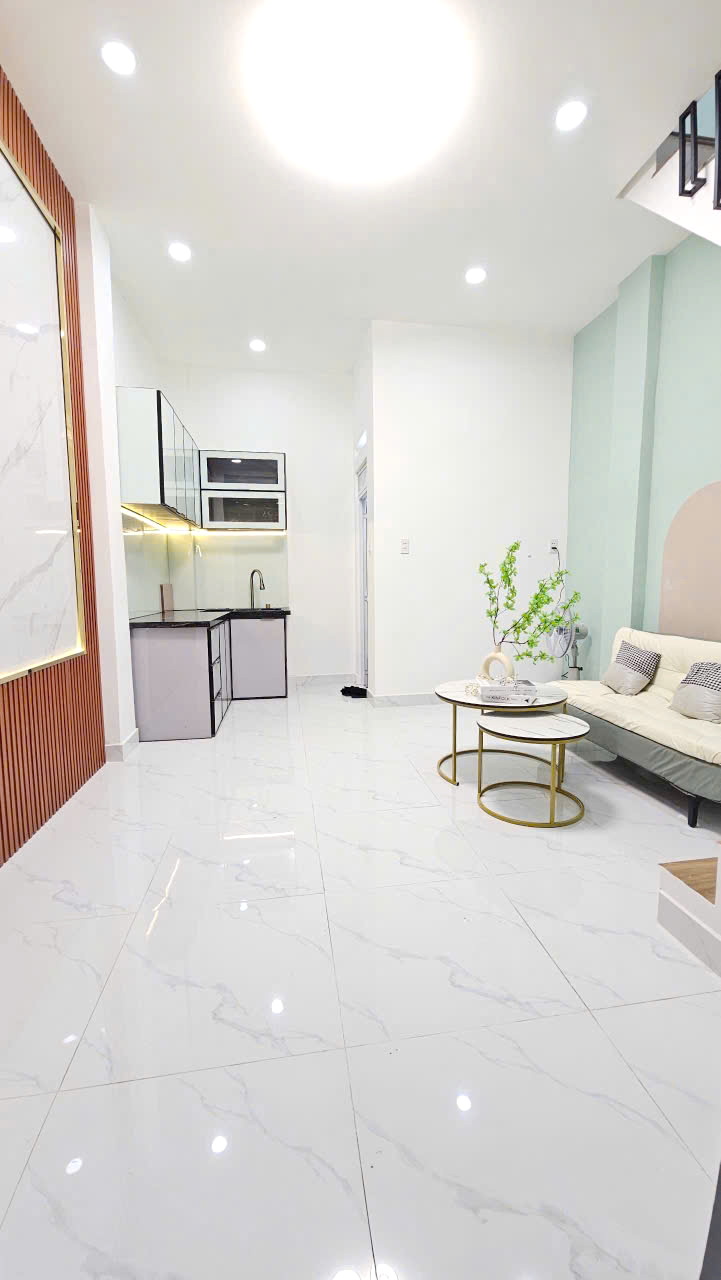 Nhà 2 tầng mới, nở hậu sát hẻm ôtô P10.Q8. Giá 2,78 tỷ bớt lộc - Ảnh 1