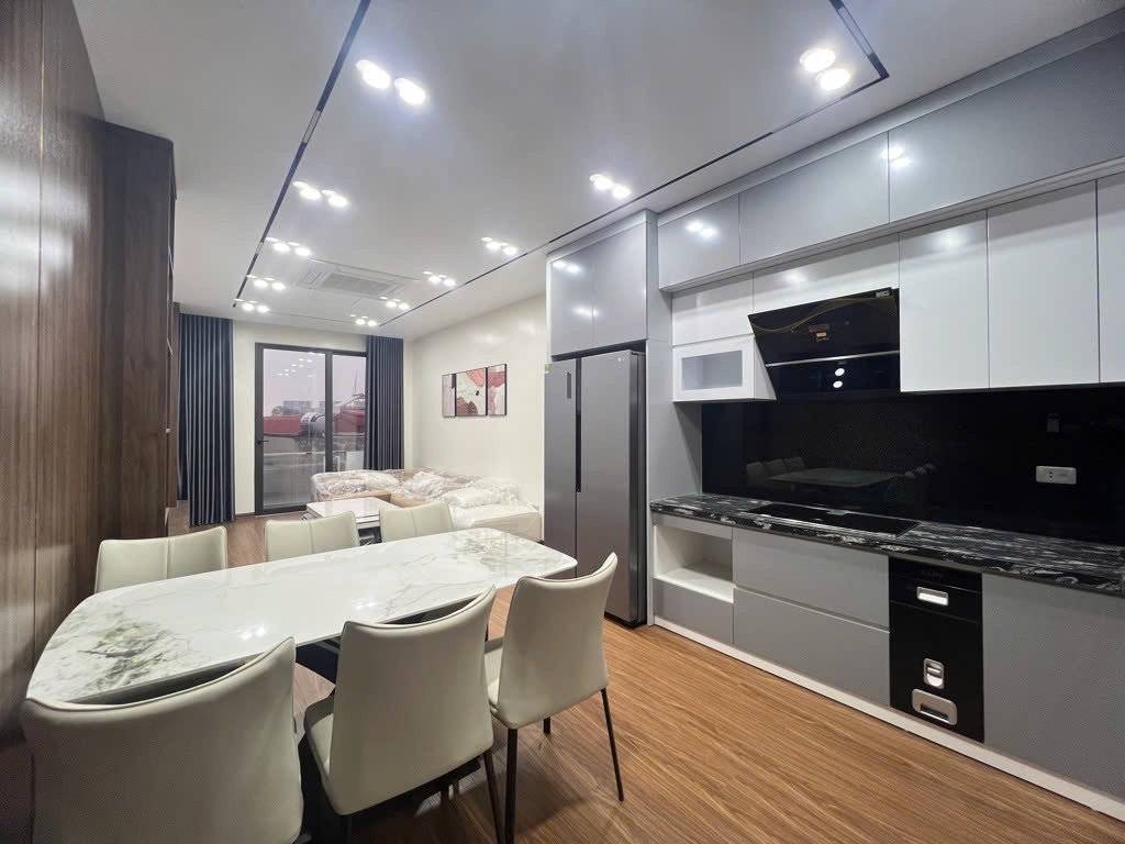 💥💥💥 NHÀ MỚI KONG, 15m RA PHỐ #NGUYỄNVĂNCỪ - LONG BIÊN - Ô TÔ VÀO NHÀ - #THANGMÁY - CHÀO 9,x TỶ - Ảnh chính