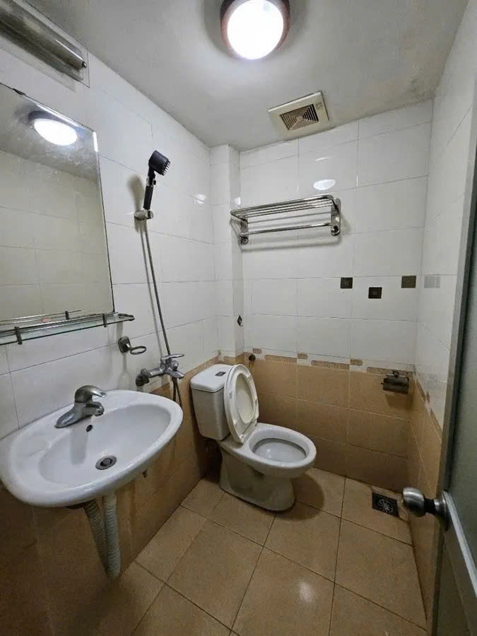 BÁN NHÀ TÔN ĐỨC THẮNG  19/24M2. 4 TẦNG. MẶT TIỀN 3M. GIÁ 6.39 TỶ ĐỐNG ĐA HÀ NỘI - Ảnh 2