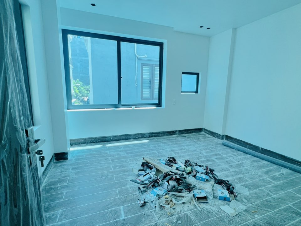 Nhà xây mới sau mặt đường Thiên Lôi, 45m 4 tầng, Giá 4.25 tỉ lô góc - Ảnh 3