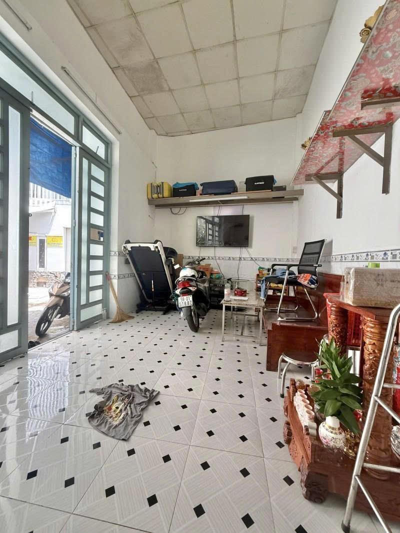 Bán nhà HXH 6m Hòa Bình - ngay Công Viên Đầm Sen, Quận 11, 5,5x19m, Cấp 4, 12,5 tỷ. - Ảnh 3