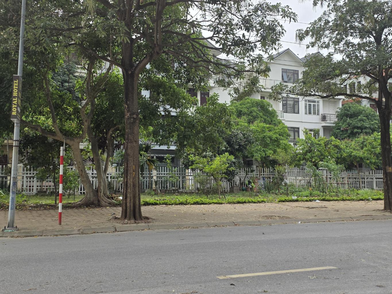 BIỆT THỰ 37tỷ 150m HUỲNH VĂN NGHỆ, VIEW MẶT ĐƯỜNG TO,LONG BIÊN HÀ NỘI - Ảnh 1