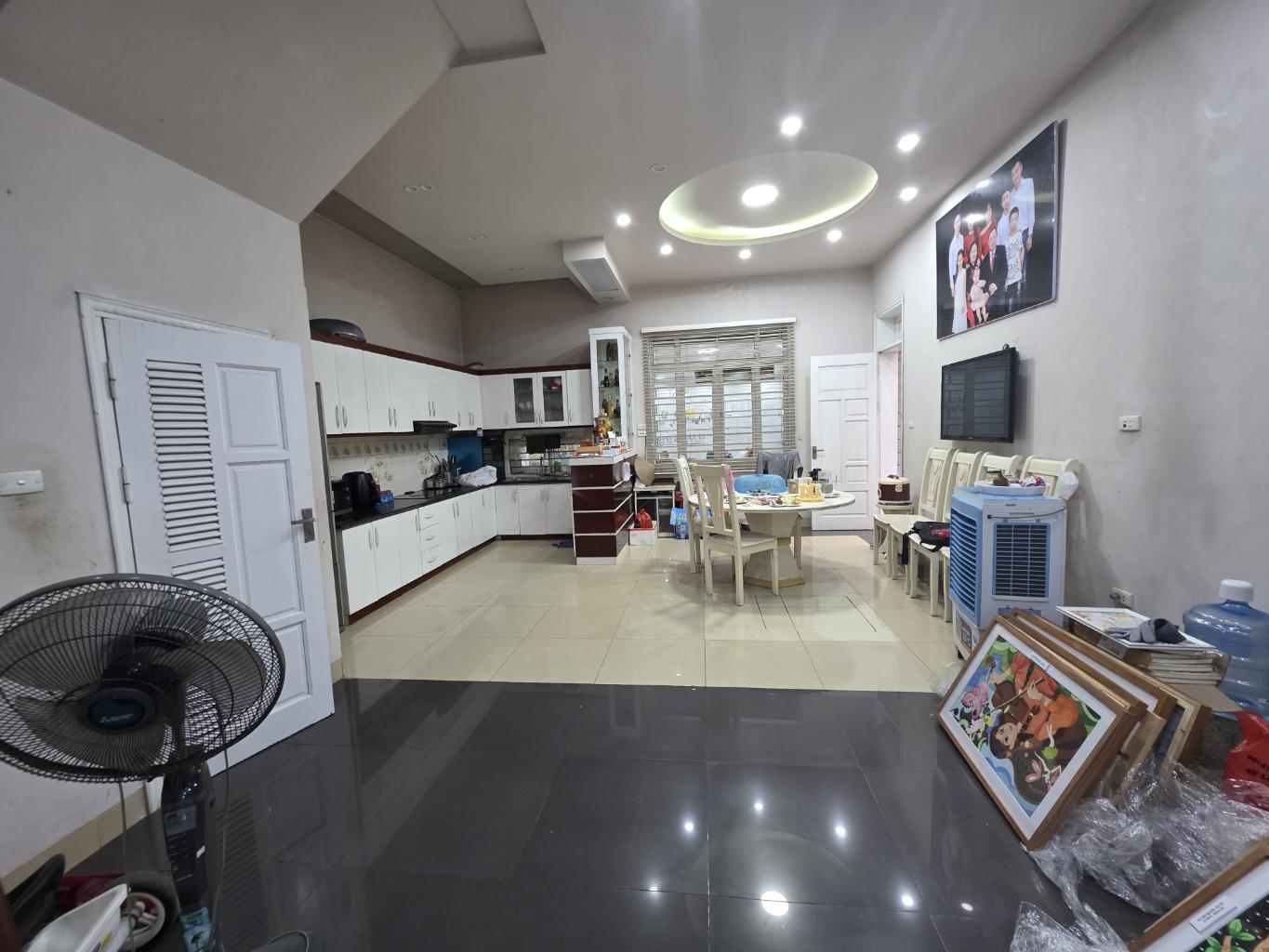 BIỆT THỰ 37tỷ 150m HUỲNH VĂN NGHỆ, VIEW MẶT ĐƯỜNG TO,LONG BIÊN HÀ NỘI - Ảnh 3