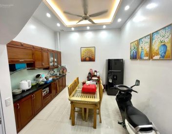 Bán nhà Đặng Văn Ngữ 38m2x6 tầng đẹp hiếm, lô góc cực đẹp giá bán 4,8 tỷ - Ảnh 1