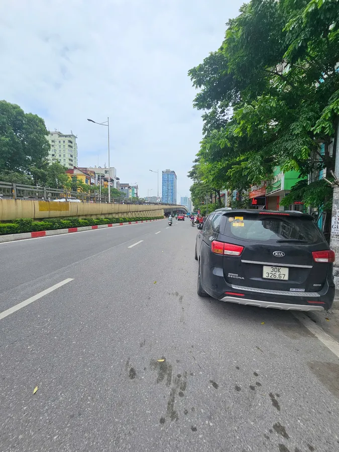 Bán Nhà Mặt Phố Nguyễn Chí Thanh. Đống Đa. Ô Tô. Vỉa Hè. Thang Máy. DT 84m2. Giá 58,3 Tỷ. - Ảnh 1