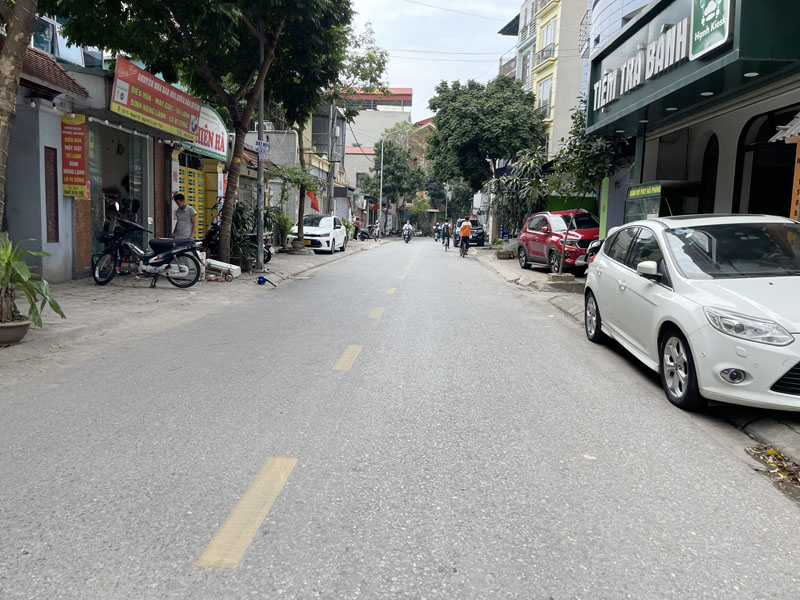 Bán căn góc, nhà mặt phố 42 Sài Đồng 65,6m2, 6,5 tầng, sát hồ, kinh doanh hái ra tiền 40tr/tháng - Ảnh 1