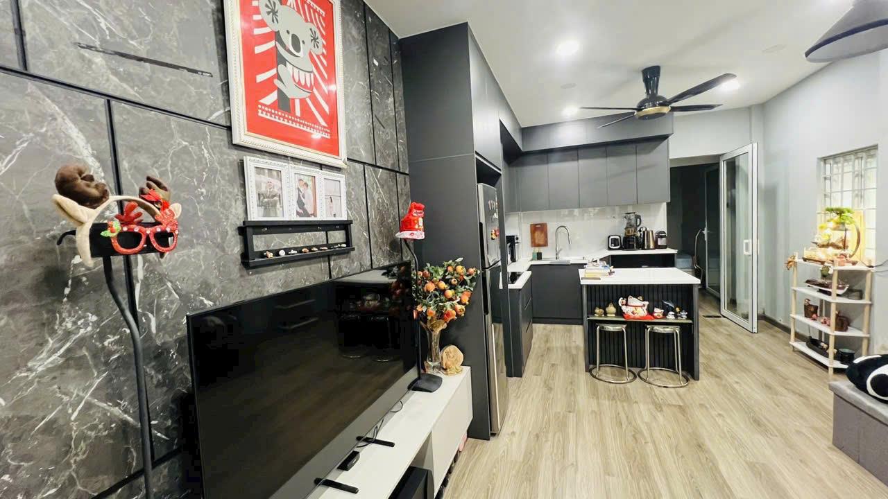 Quận 5Nhà Mới Đẹp Full Nội Thất-HXH Chỉ 1 Căn Ra MT Trần Hưng Đạo 49m 3PN , 7.8Tỷ TL - Ảnh 1