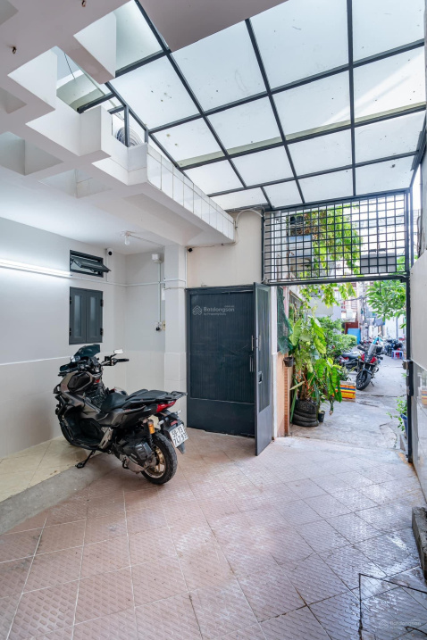 Nhà đẹp hẻm xe hơi ngay ĐH Văn Lang, 73m2, ngang 7m, 8 phòng doanh thu 45tr/m2. Nhình 8 tỷ - Ảnh 1