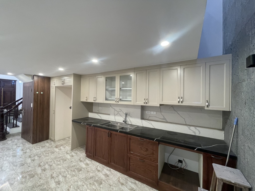 Bán nhà Láng, Đống Đa, ngõ ô tô, 2 thoáng 42m2, 5 tầng, đủ đồ, chỉ 12.85 tỷ - Ảnh 1