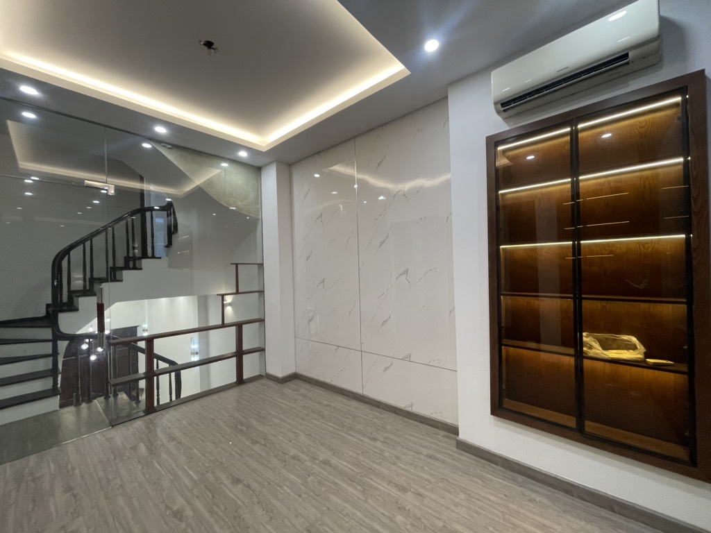 Bán nhà Láng, Đống Đa, ngõ ô tô, 2 thoáng 42m2, 5 tầng, đủ đồ, chỉ 12.85 tỷ - Ảnh 2