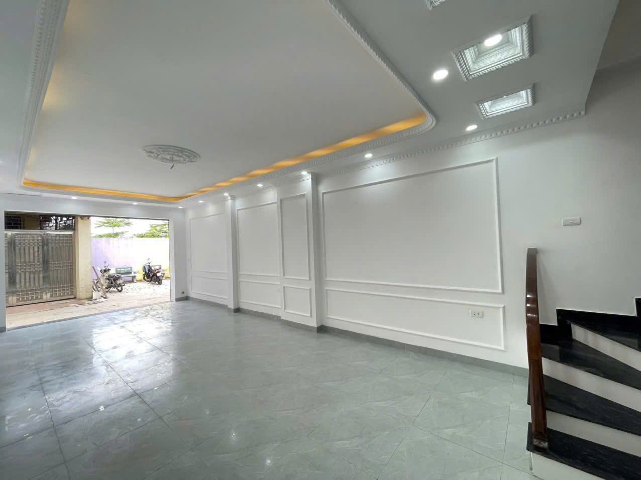 Bán nhà 5 tầng đẹp – Ô tô ngủ trong nhà – Ngõ 298 Ngọc Hồi, Thanh Trì, Hà Nội - Ảnh chính