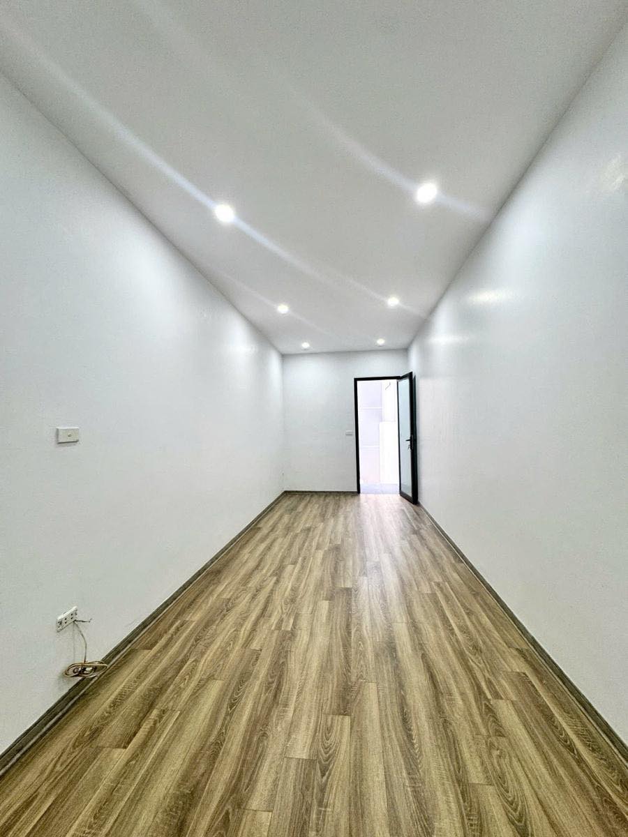 BÁN NHÀ - Đội Cấn -30m2 - NHIỀU TIỆN ÍCH XUNG QUANH - Ảnh 4