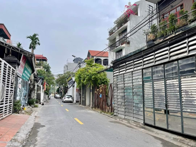 HIẾM!!! Bán đất tặng nhà C4 Đức Giang, 40M, MT 4M, ô tô tránh,ngõ thông,giá đầu tư.Nhỉnh 7 tỷ - Ảnh chính