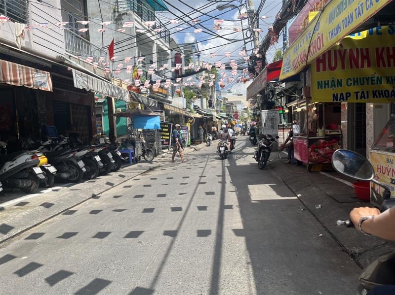 NHÀ BÁN MẶT TIỀN ĐOÀN VĂN BƠ- XE HƠI ĐẾN CỬA NHÀ- KHU VỰC KINH DOANH ĐA NGÀNH NGHỀ- THÔNG QUA XÒM - Ảnh 2