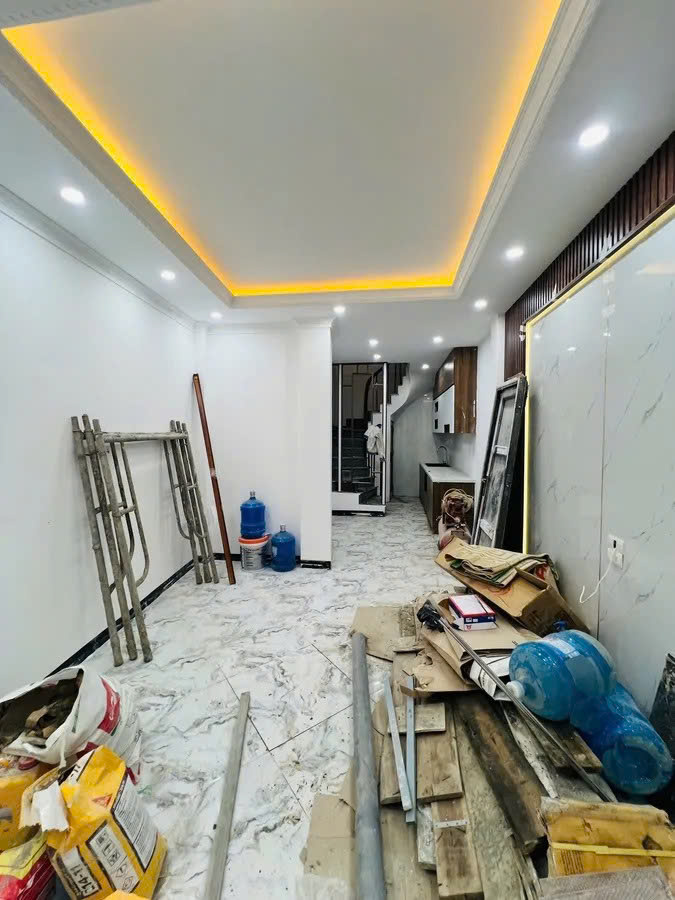 Bán Nhà  Láng Hạ 30/33m2. 5 tầng. .mặt tiền 3m.giá 7.1 tỷ  Đống Đa Hà Nội - Ảnh 2