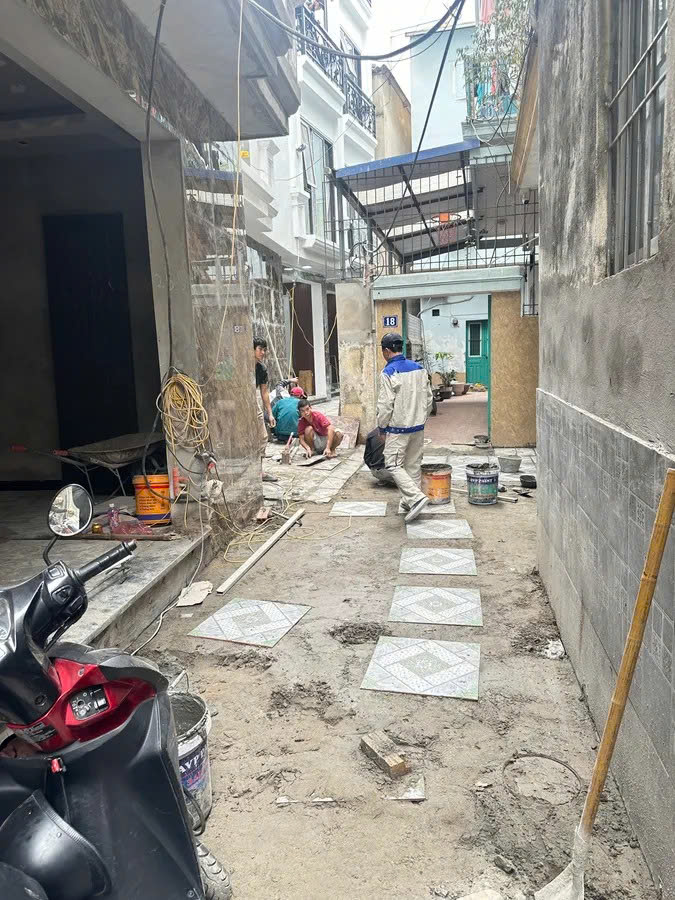 Bán Nhà  Láng Hạ 30/33m2. 5 tầng. .mặt tiền 3m.giá 7.1 tỷ  Đống Đa Hà Nội - Ảnh 1