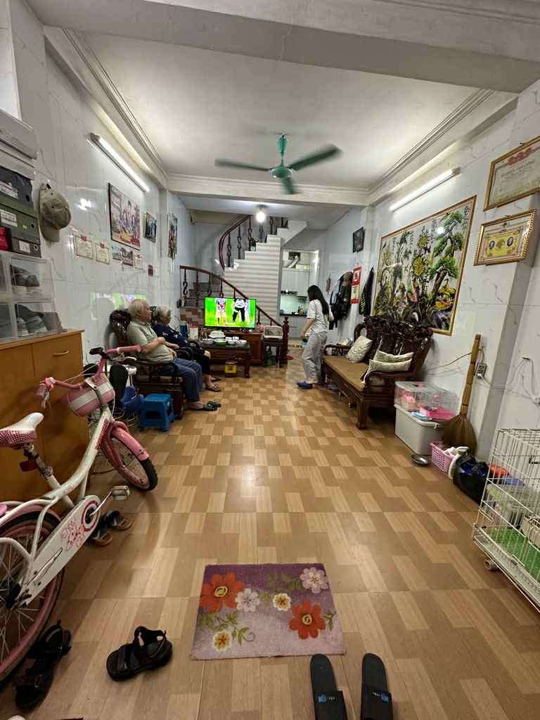 Bán nhà Tân Mai 36m2 - nhà dân xây - gần Times City - 3,6 tỷ - Ảnh chính