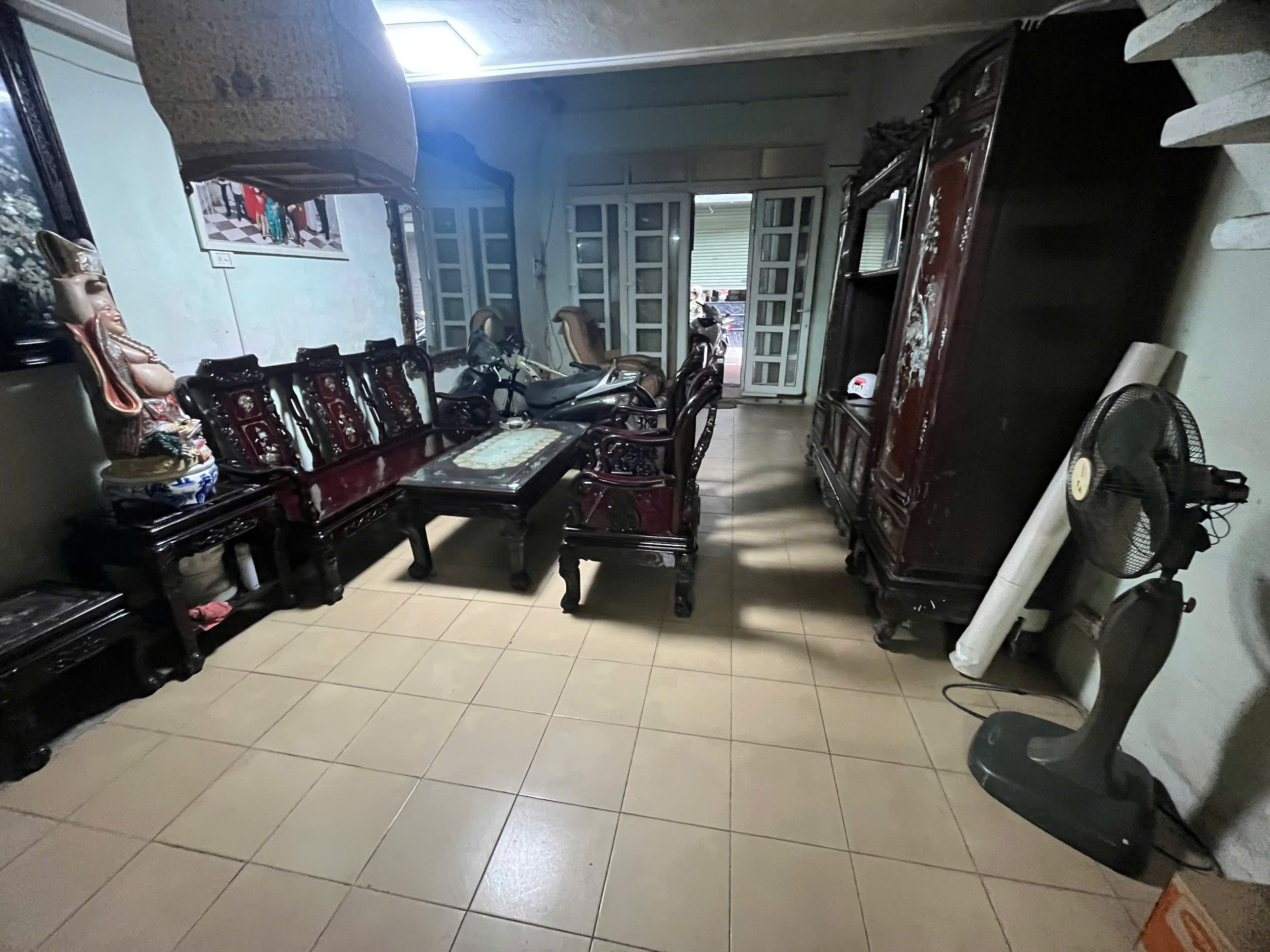 Bán đất tặng nhà Minh Khai,142m,vỉa hè 12m,oto vào nhà, mặt tiền 8m,42.5 tỷ - Ảnh 1