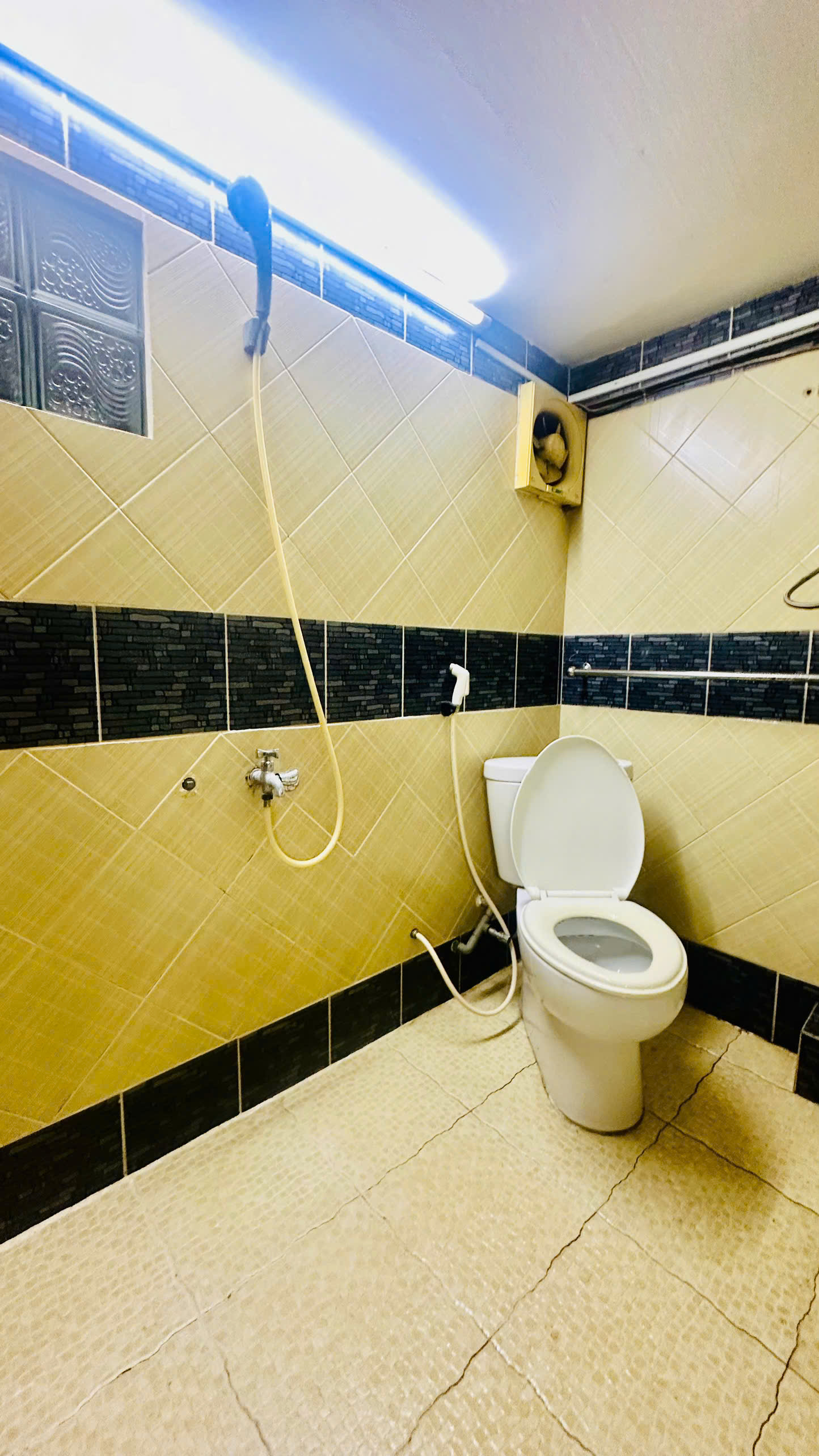 Cho thuê phòng trọ trung tâm Quận 5 – Ưu tiên sinh viên - Đường Hùng Vương, Phường 9, Quận 5, TP.HCM - Ảnh 2