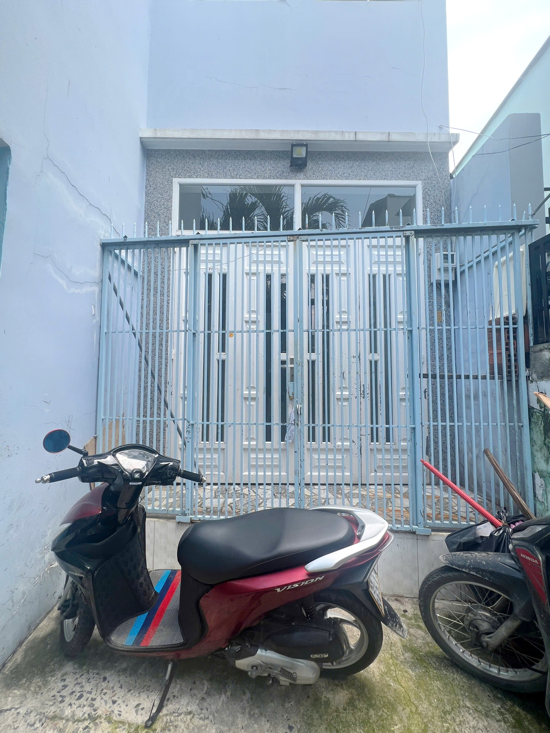 Nhà 3 tầng (157m2) hẻm cụt đường Văn Thân P8Q6. Giá: 4.5 tỷ - Ảnh 1