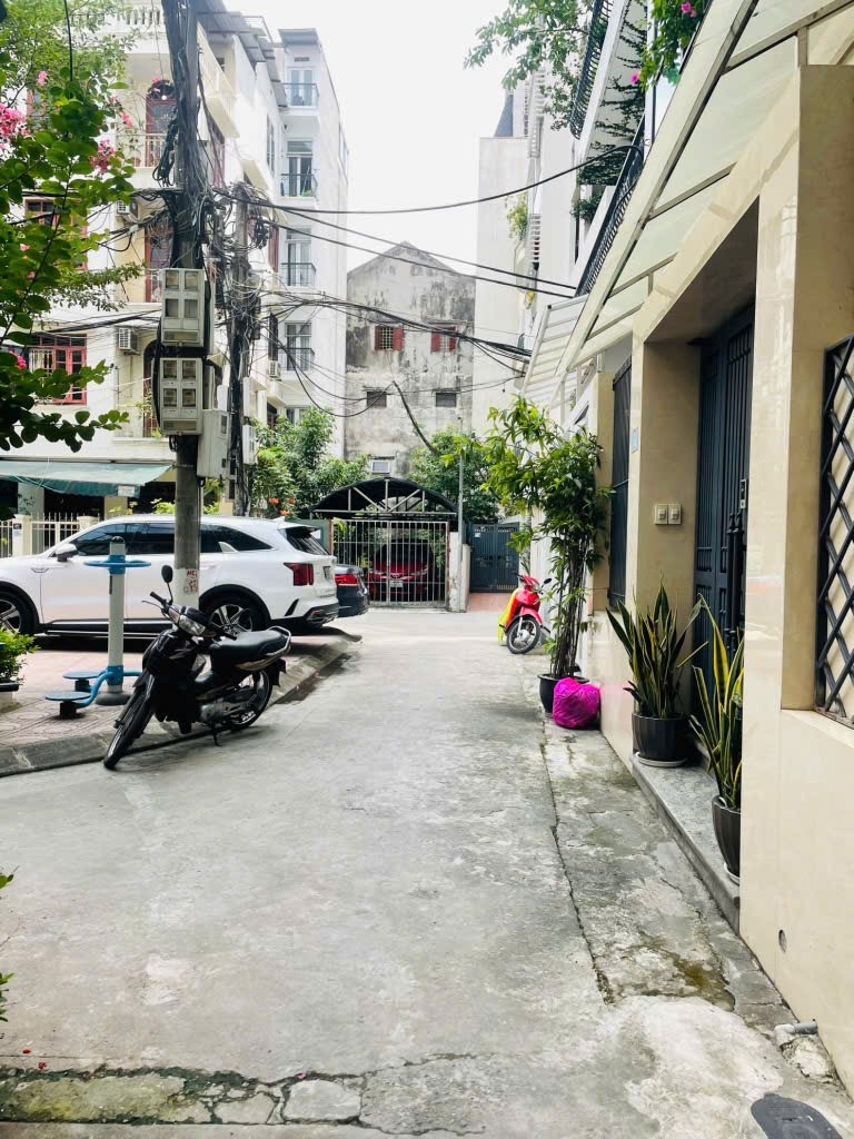 Bán nhà khu phân lô cán bộ, ô tô đỗ sân, bảo vệ ngày đêm, ở sướng yên tĩnh - Ảnh 6