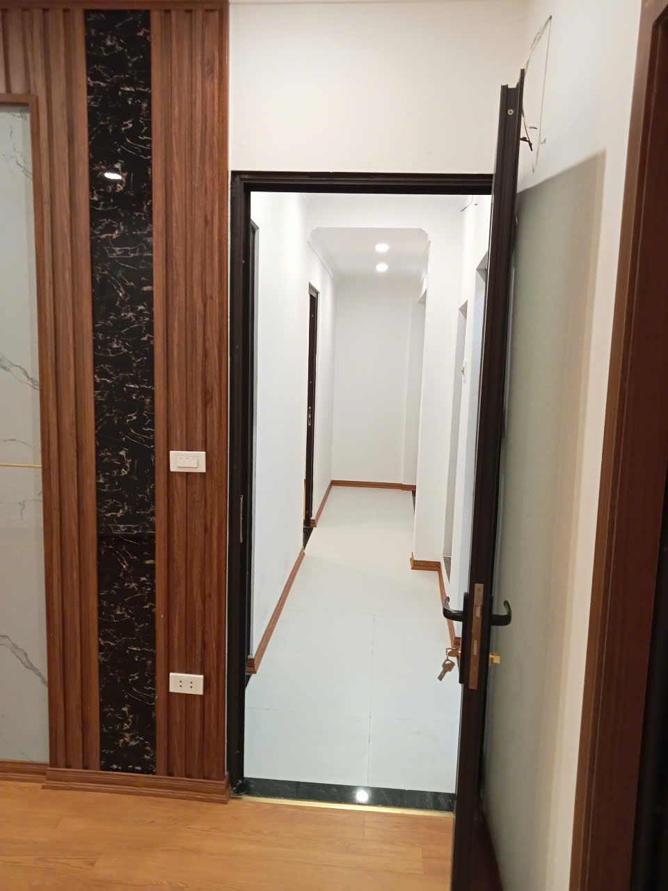 Bán nhà Ngọc Thụy, nhà đẹp ở luôn, 58m2, 8.2 tỷ - Ảnh 2