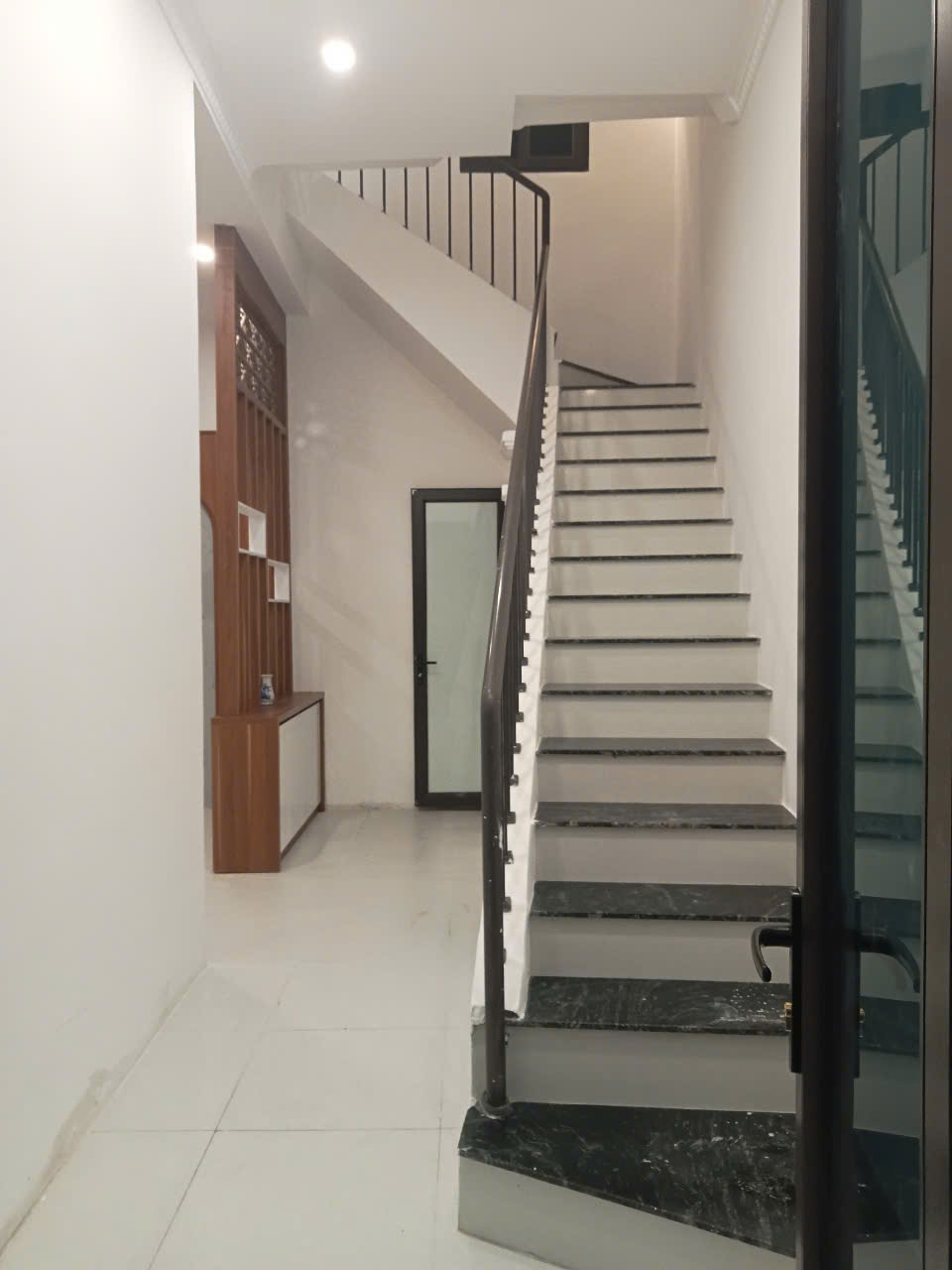 Bán nhà Ngọc Thụy, nhà đẹp ở luôn, 58m2, 8.2 tỷ - Ảnh 3