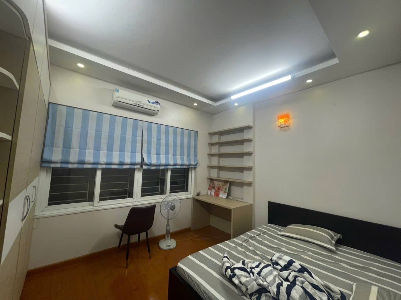 Bán nhà mặt phố Ấu Triệu, 80m2, 72.5 tỷ, kinh doanh siêu đỉnh, phù hợp xây khách sạn - Ảnh chính